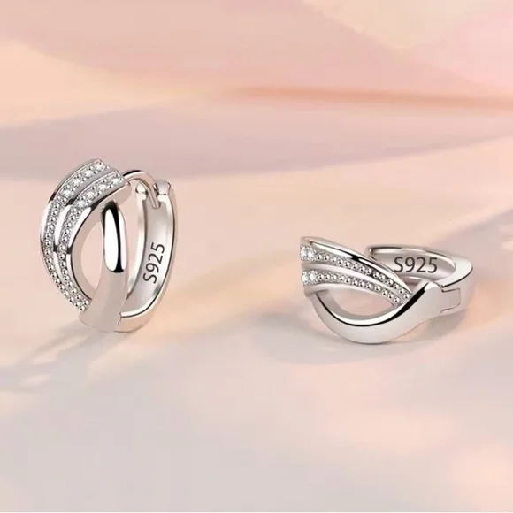 925 sterling Silver Hoop Earrings - Picture 2 of 5